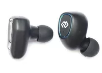 Digma TWS-01, TWS-03 и TWS-04 – компактные беспроводные стерео-гарнитуры от Digma