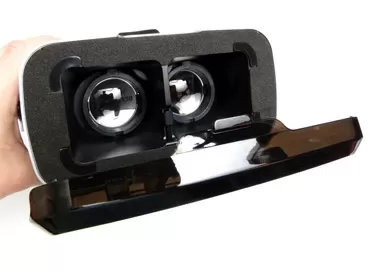 Hiper VR Max - функциональные очки виртуальной реальности 