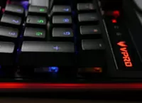 Rapoo V500L – полноформатная механика с радужной подсветкой