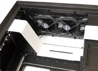 NZXT H700i – дорогой бескомпромиссный ATX-корпус
